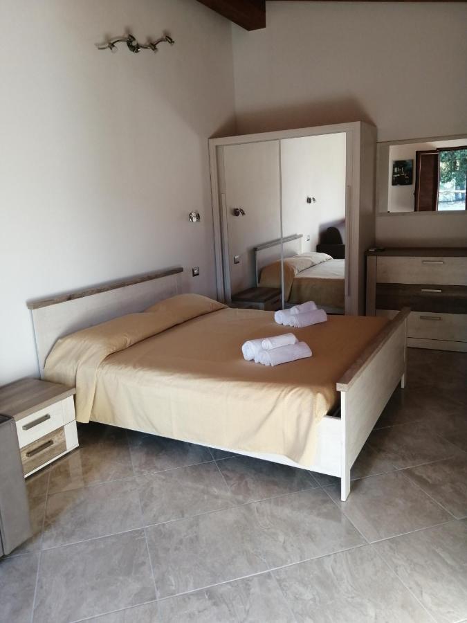 Il Frutteto Bed & Breakfast Торе деле Стеле Екстериор снимка